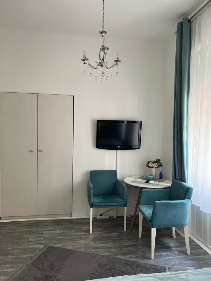 Center Cosy Vintage Apartment Novi Sad Esterno foto